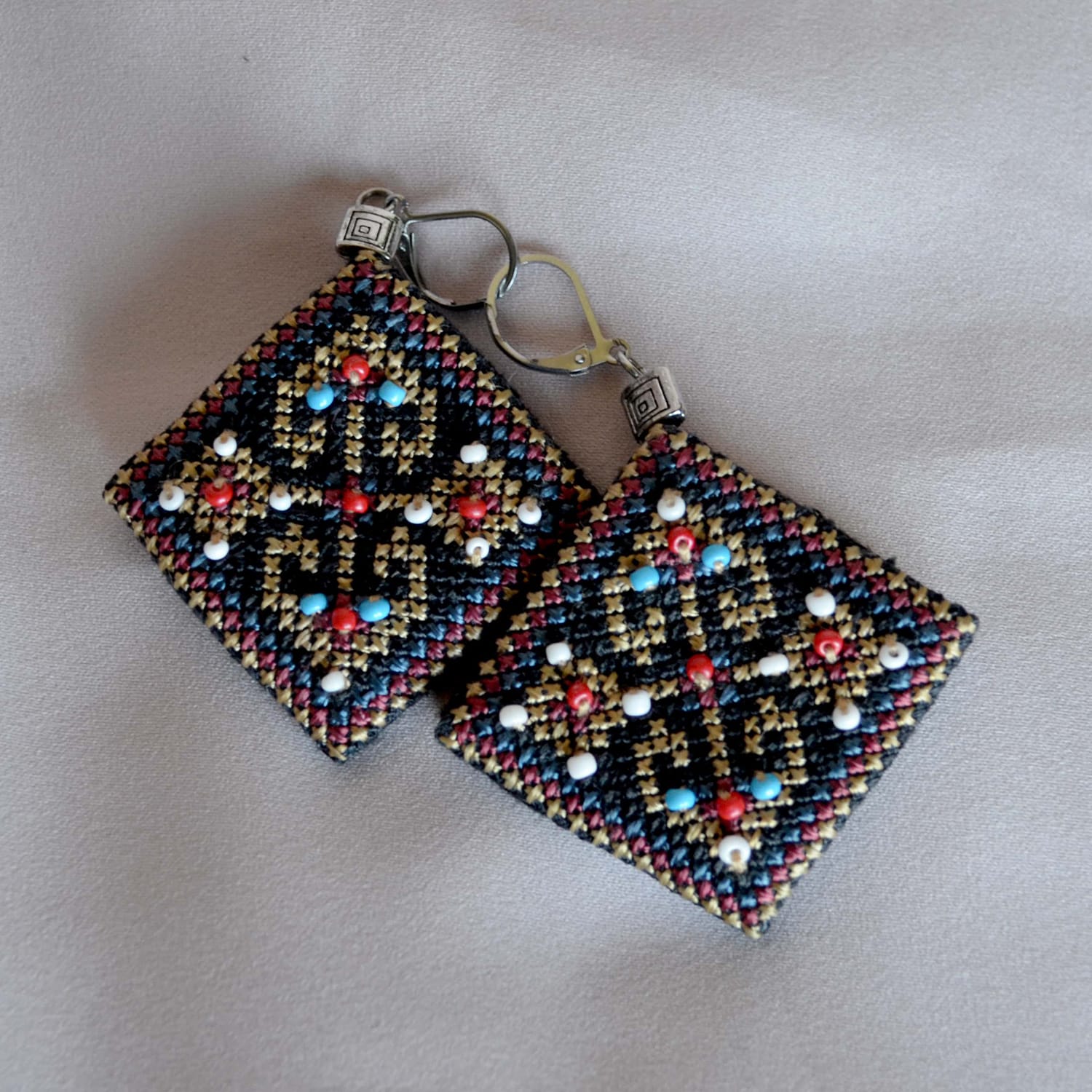 საყურე